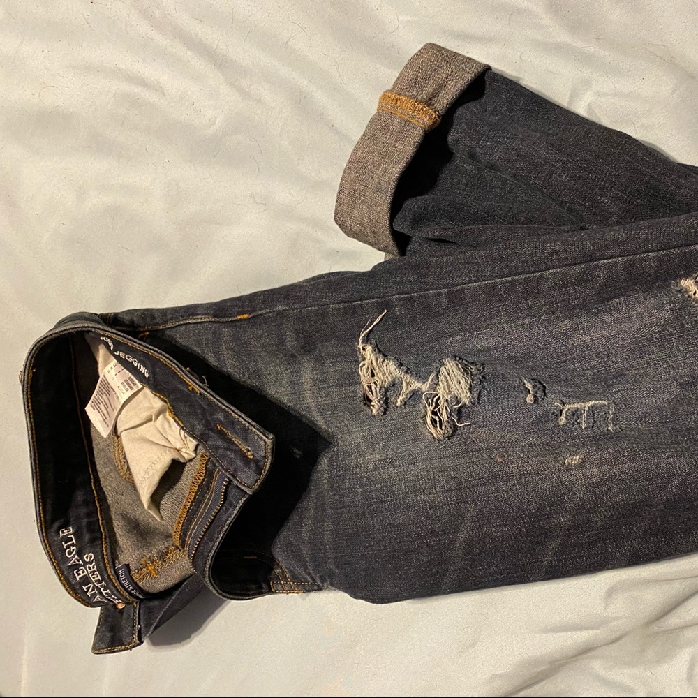 Dark wash distressed high rise jegging STRETCH